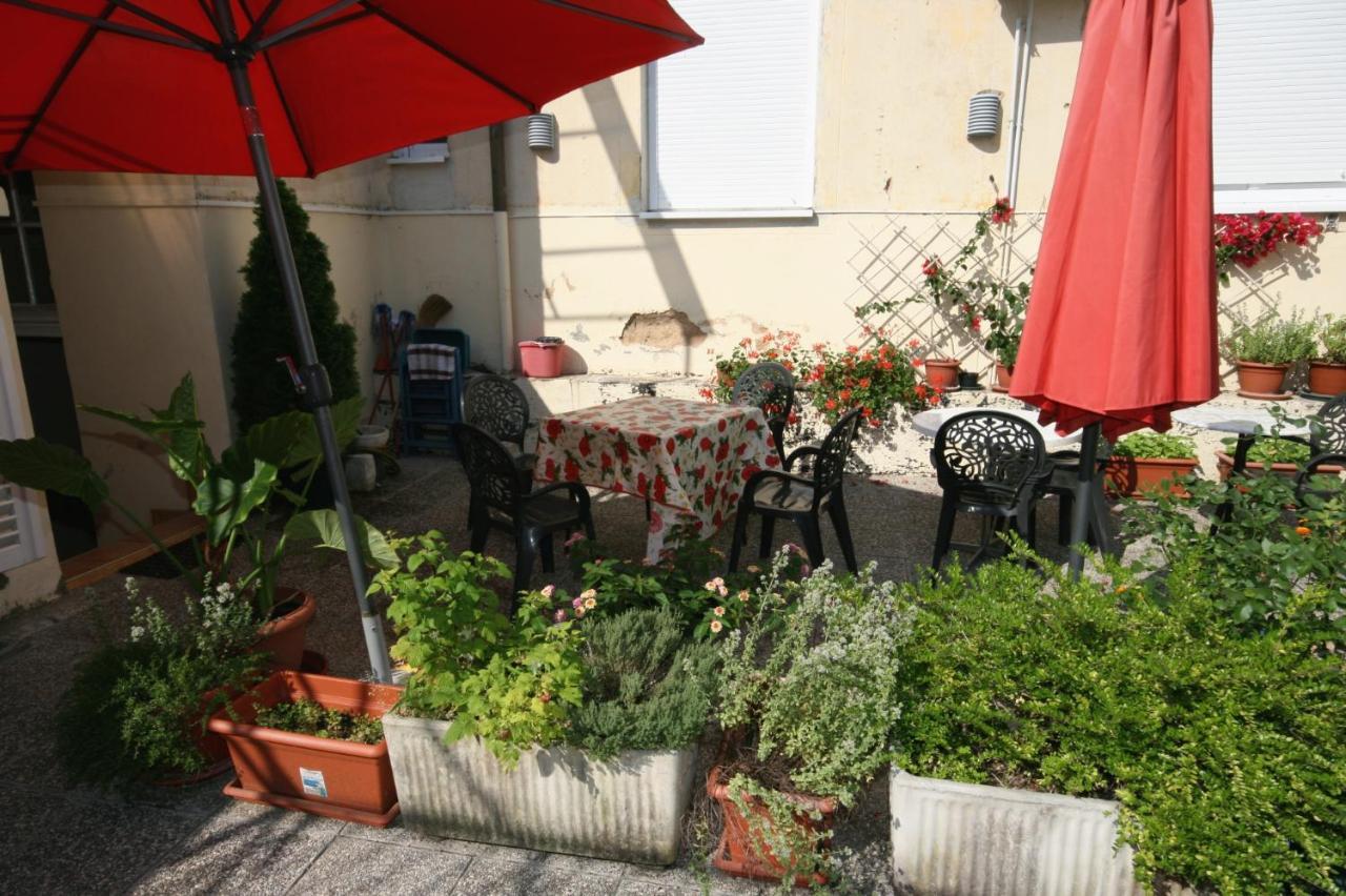 Apartments By The Sea Crikvenica - 5563 Luaran gambar